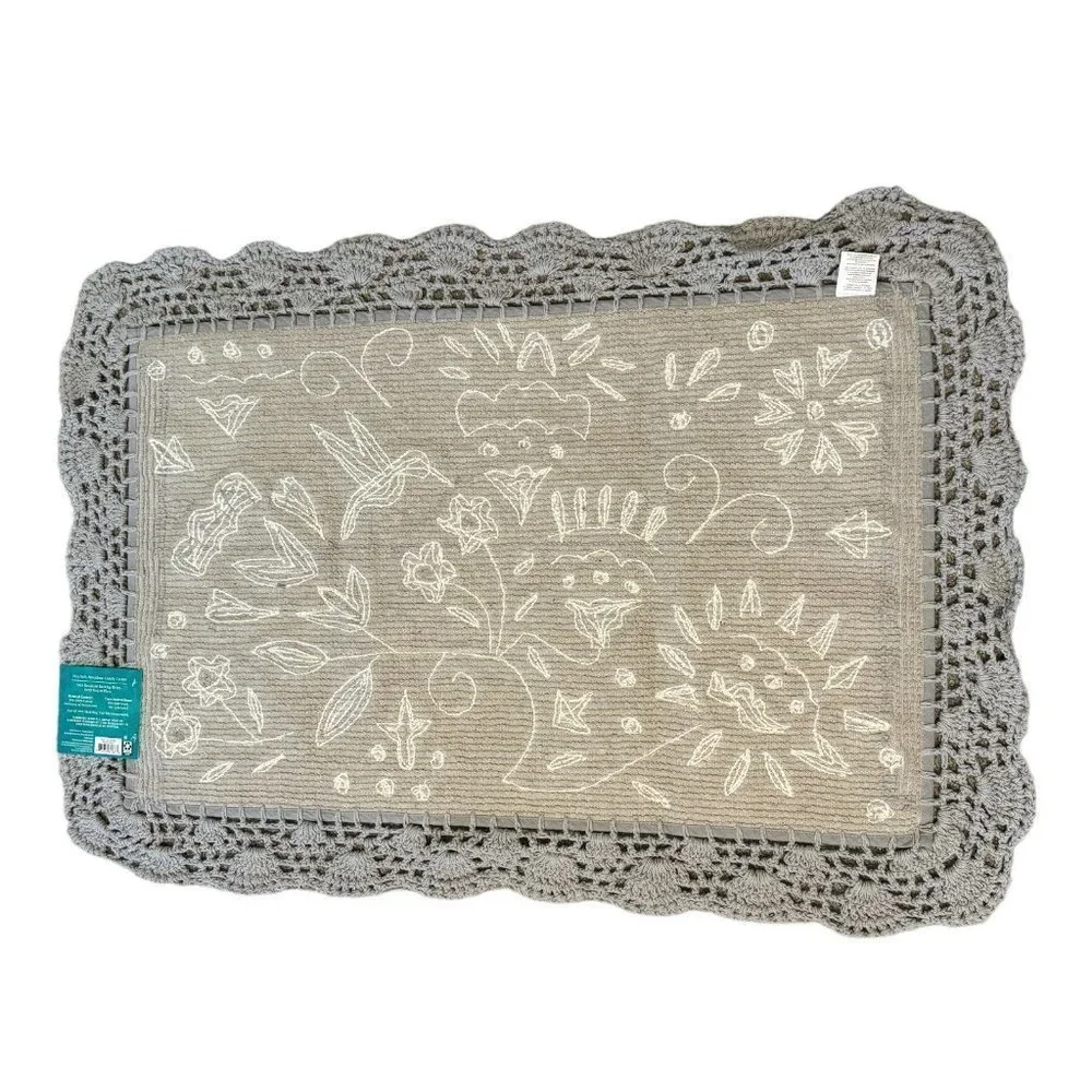 NWT Pioneer Woman Mazie Two-Color Floral Crochet Soft Silver Bath Rug 20